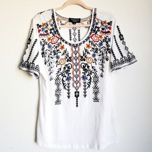 Feathers by Tolani Boho Floral Embroidered Tee White Small